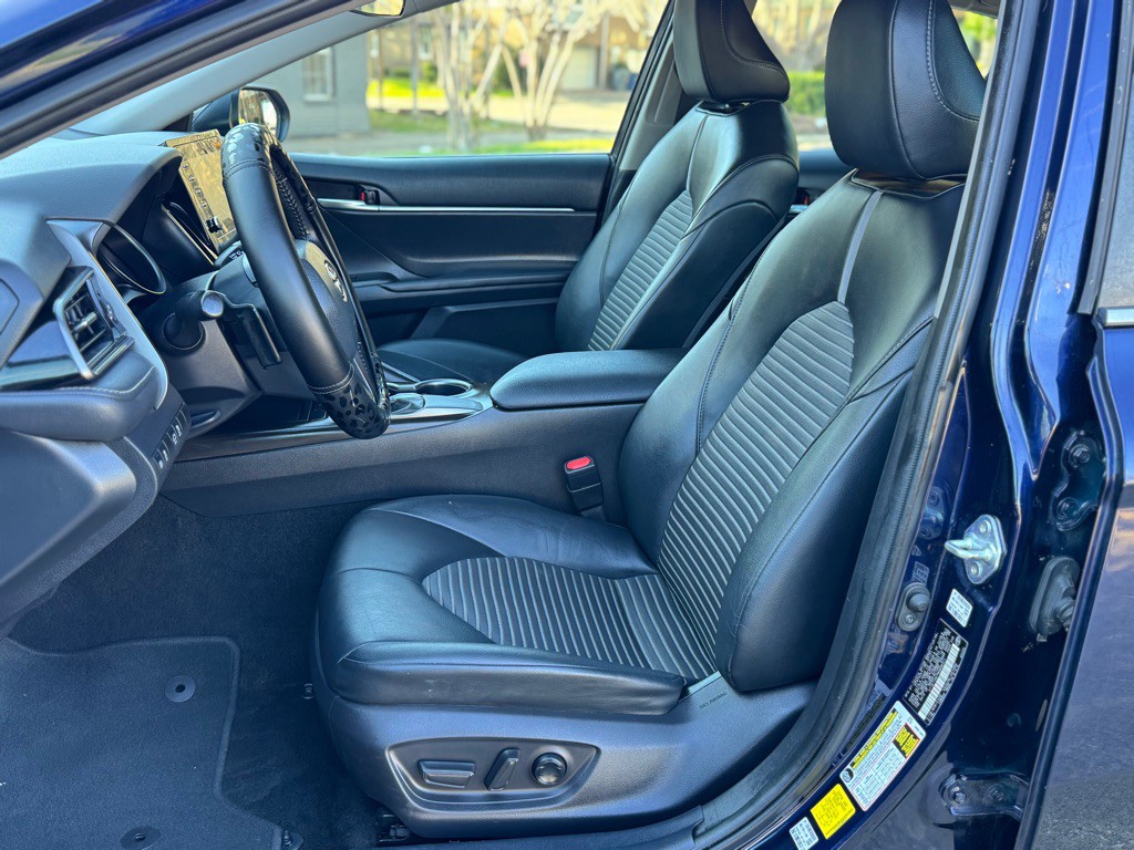 2021 Toyota Camry Image 7