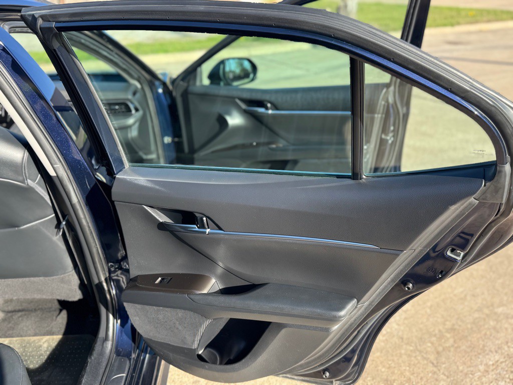 2021 Toyota Camry Image 12