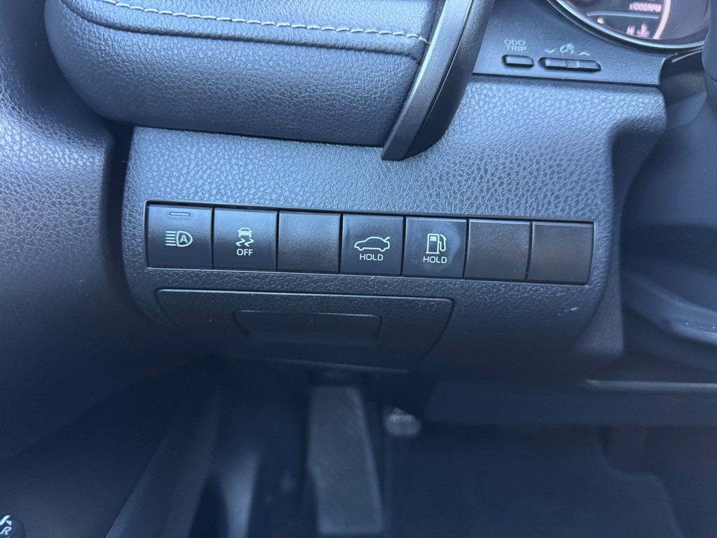 2021 Toyota Camry Image 15