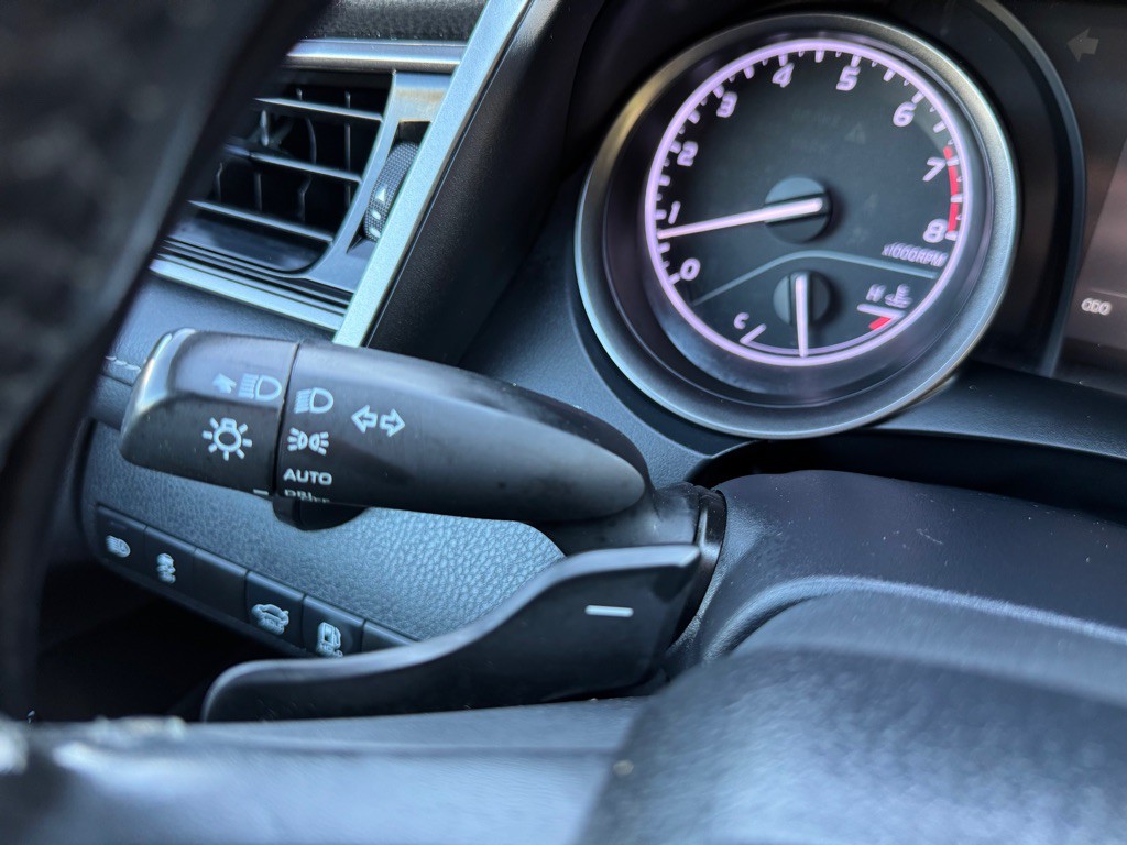 2021 Toyota Camry Image 19