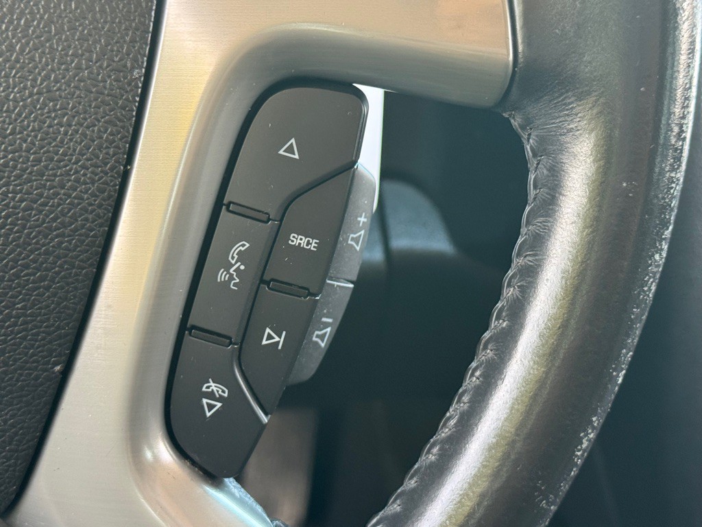 2014 Chevrolet Suburban Image 11