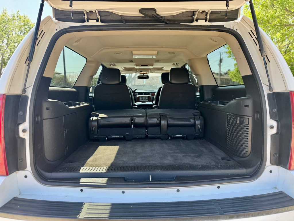 2014 Chevrolet Suburban Image 31