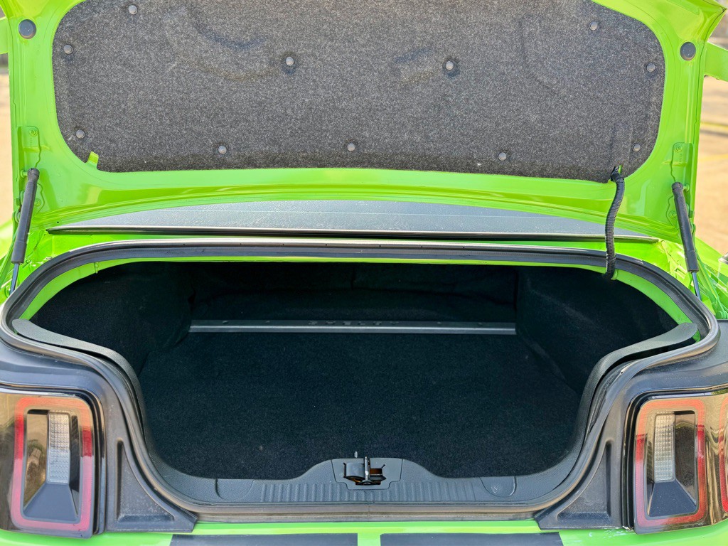 2013 Ford Mustang Image 26