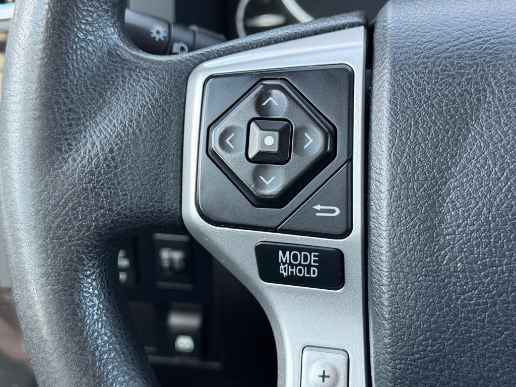 2016 Toyota Tundra Image 11