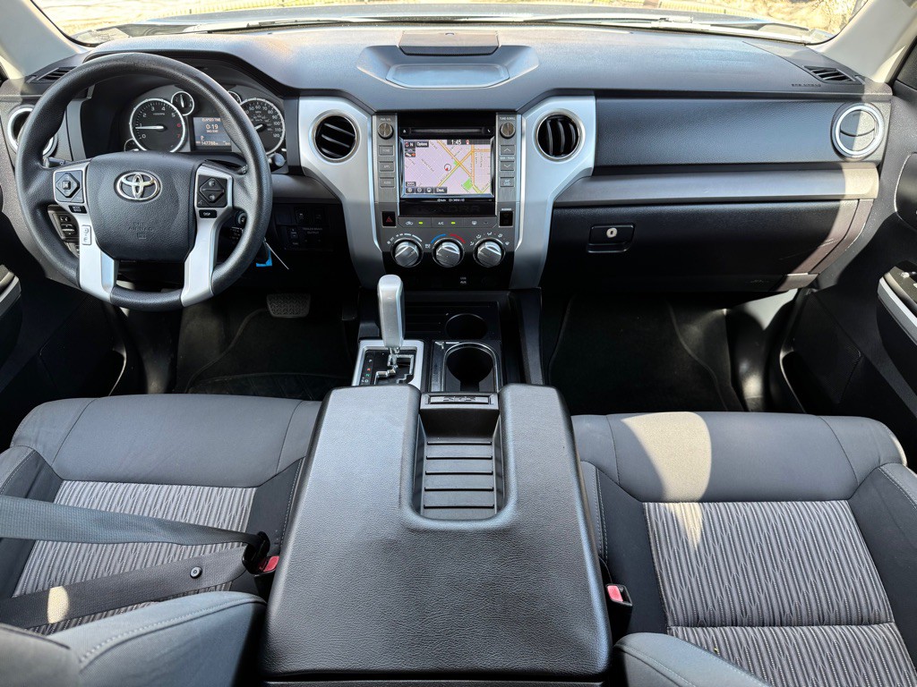 2016 Toyota Tundra Image 16