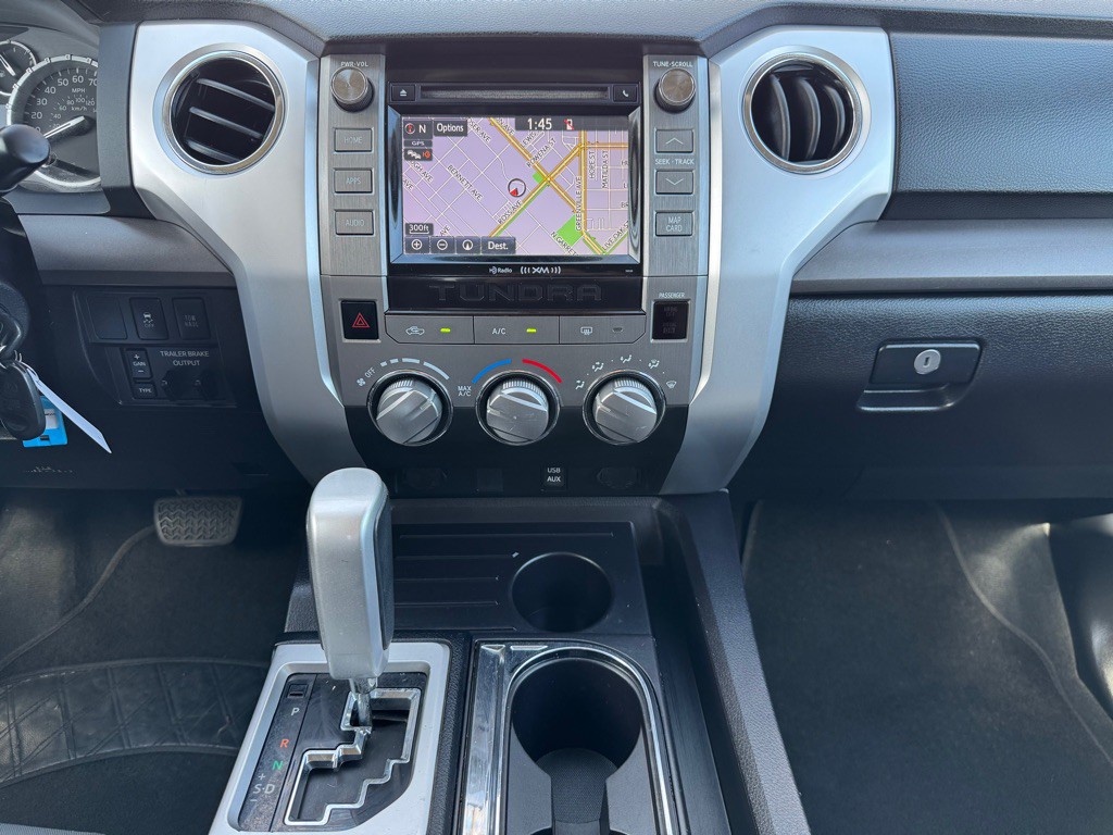 2016 Toyota Tundra Image 17