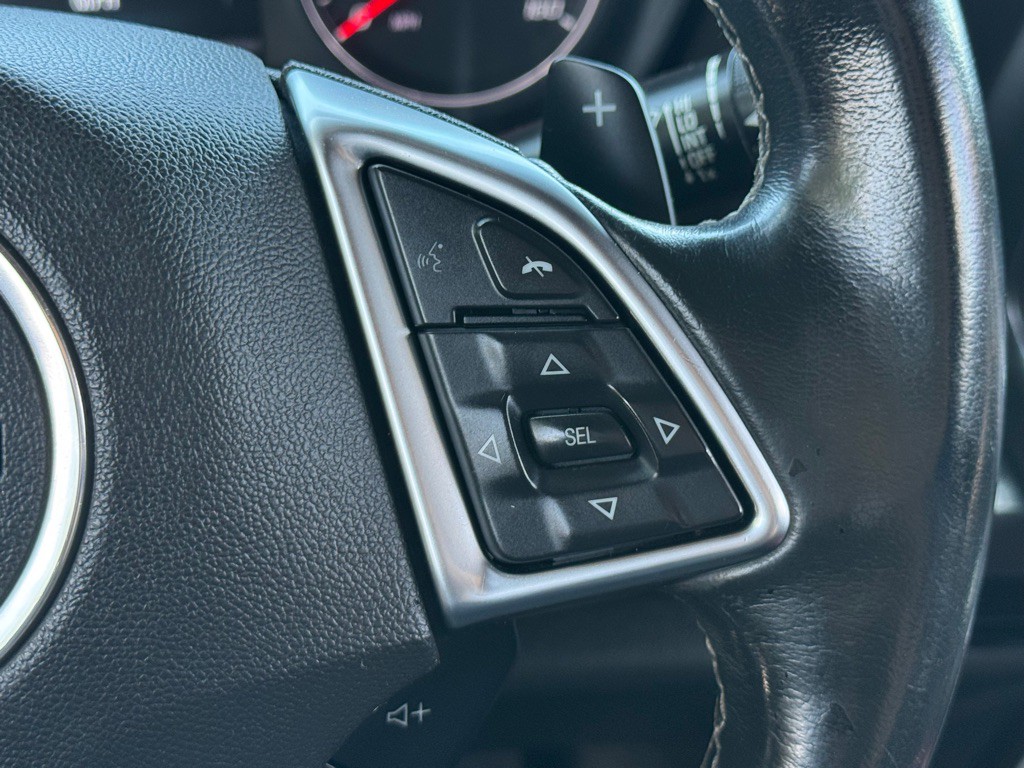 2017 Chevrolet Camaro Image 12