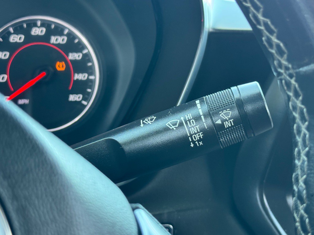 2017 Chevrolet Camaro Image 14