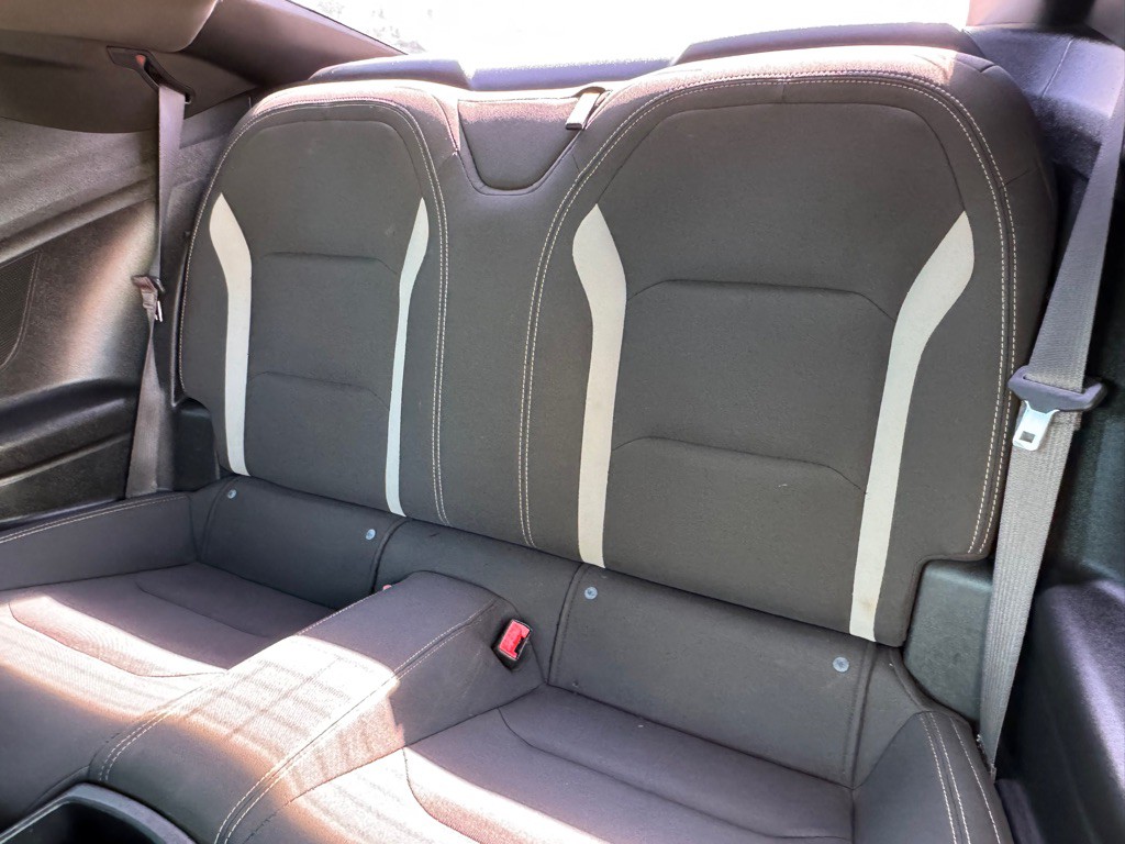 2017 Chevrolet Camaro Image 21