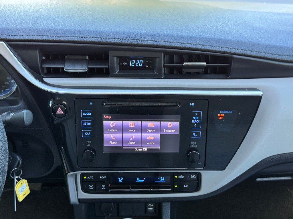 2018 Toyota Corolla Image 18