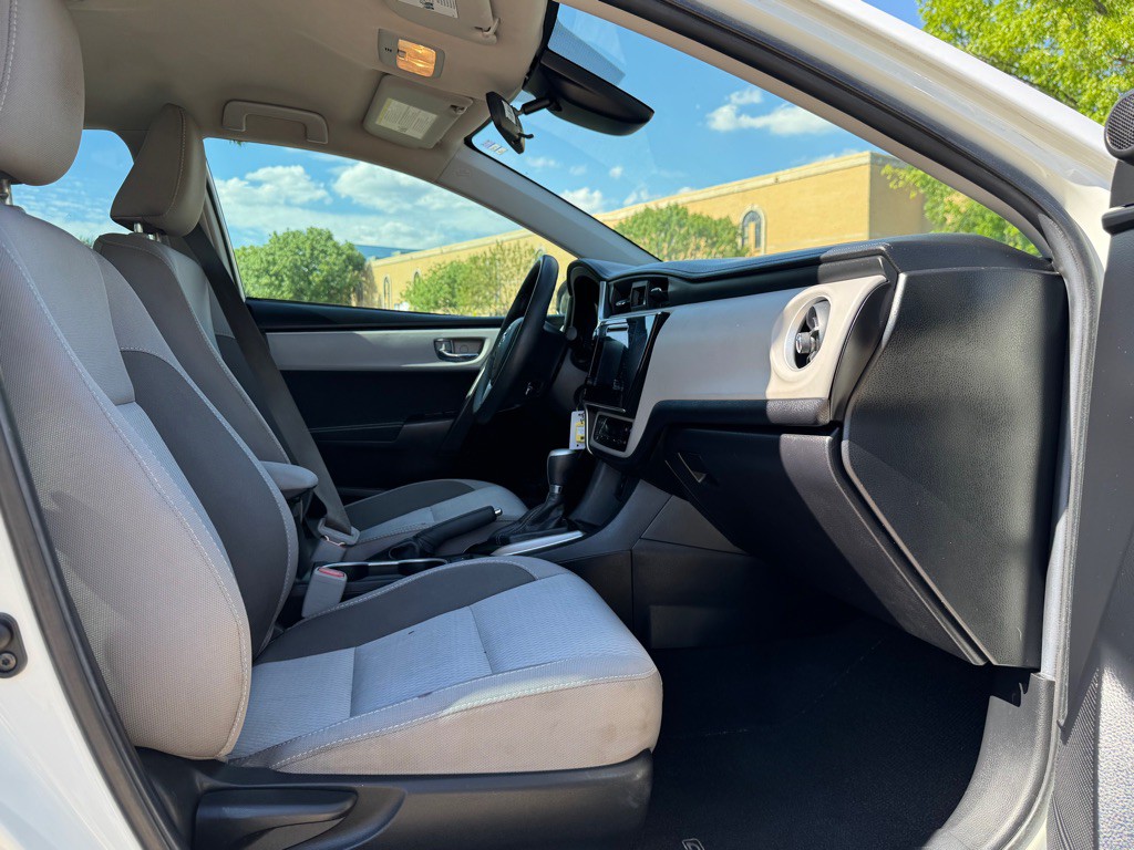 2018 Toyota Corolla Image 26