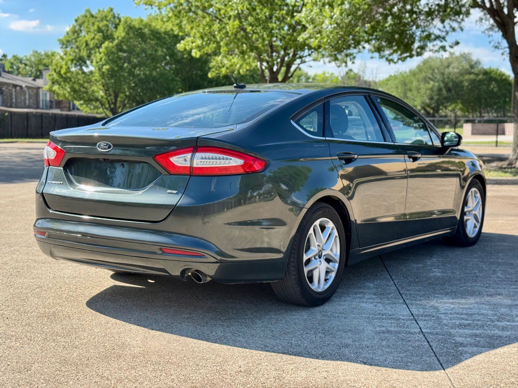 2015 Ford Fusion Image 3
