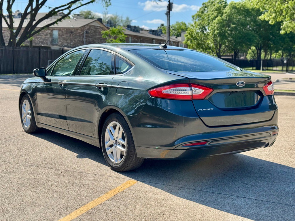 2015 Ford Fusion Image 4