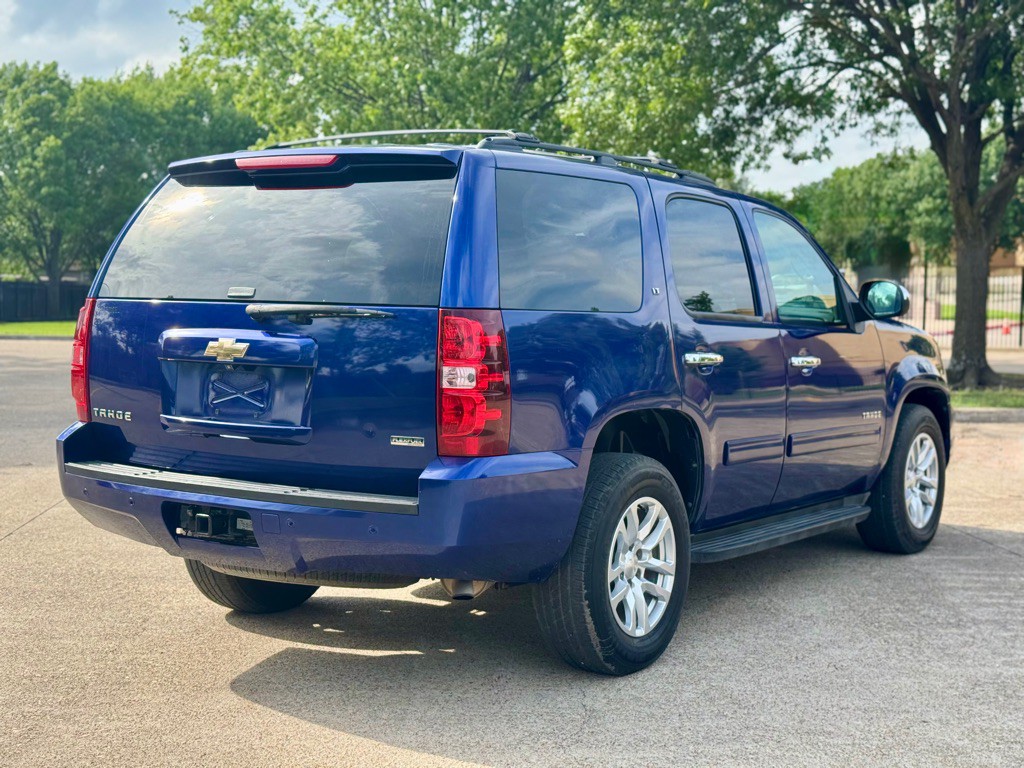 2010 Chevrolet Tahoe Image 3