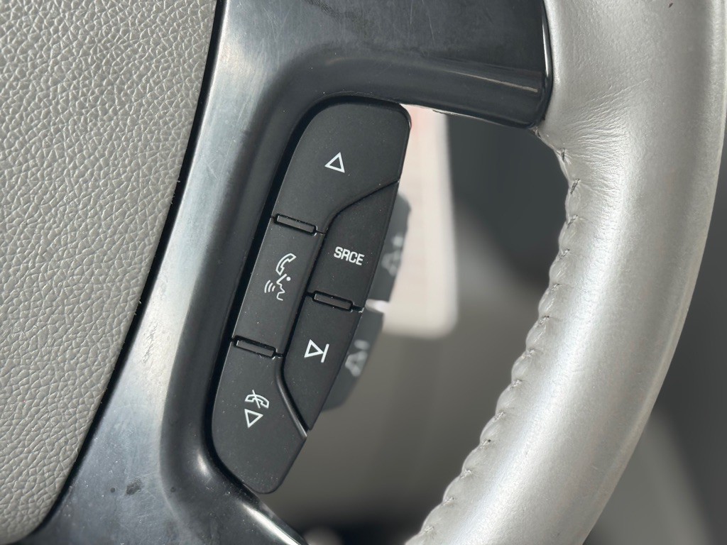 2010 Chevrolet Tahoe Image 12