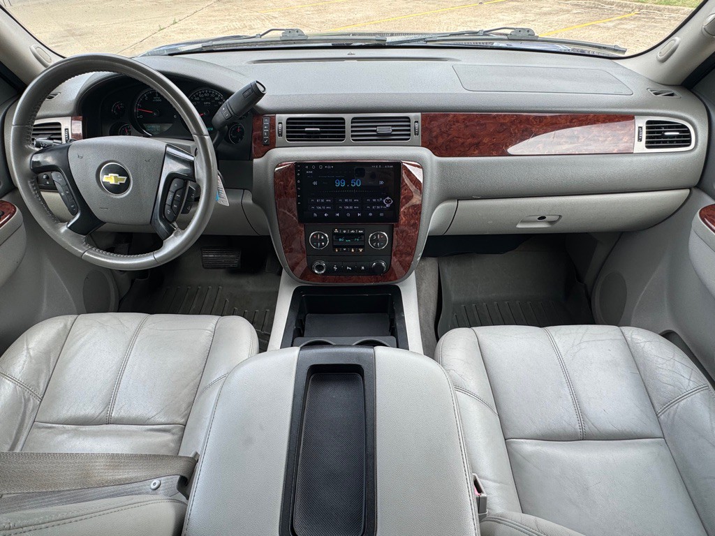 2010 Chevrolet Tahoe Image 14