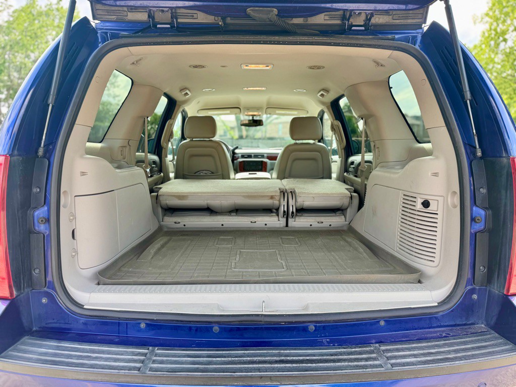 2010 Chevrolet Tahoe Image 28