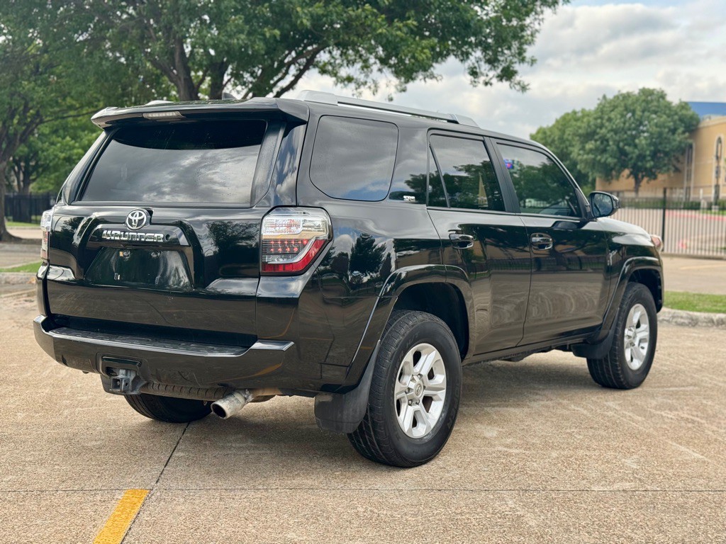 2017 Toyota 4Runner Image 3