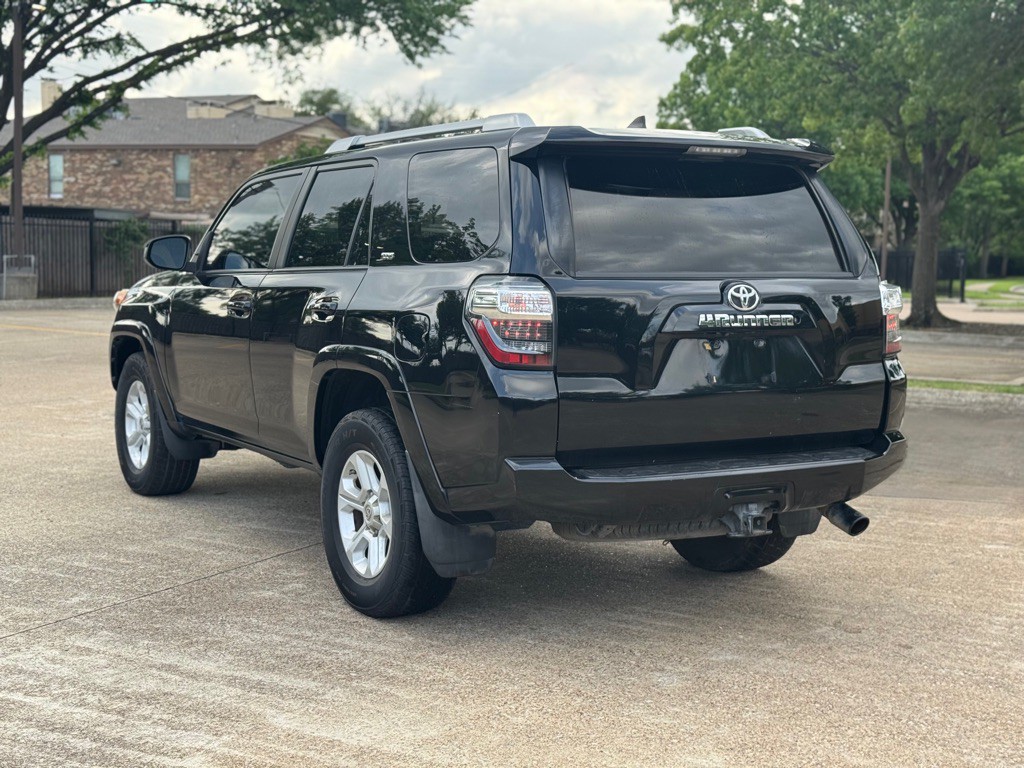 2017 Toyota 4Runner Image 4