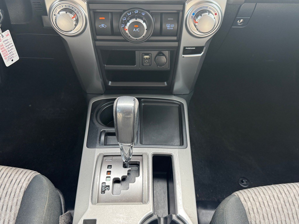 2017 Toyota 4Runner Image 17