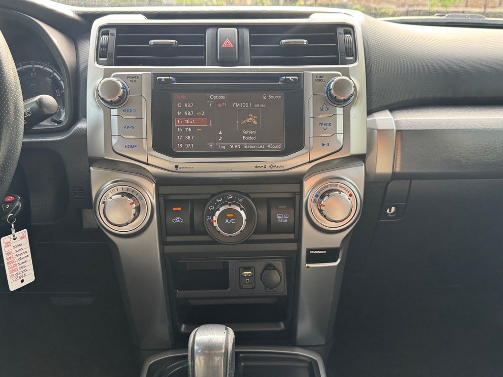 2017 Toyota 4Runner Image 18