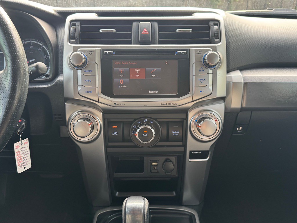 2017 Toyota 4Runner Image 19