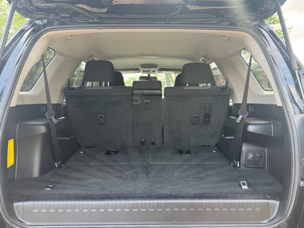 2017 Toyota 4Runner Image 31