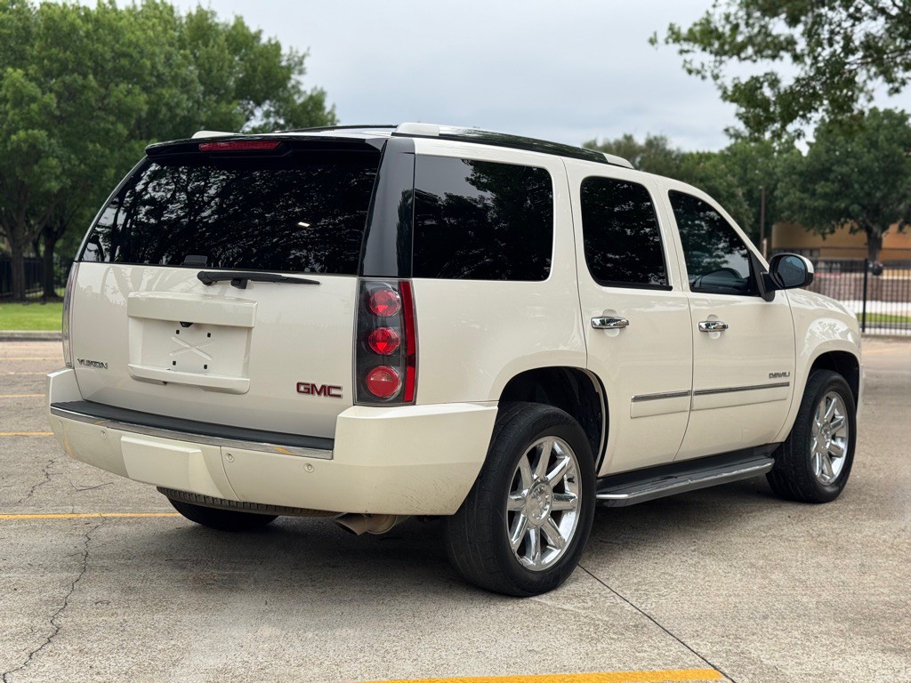 2014 GMC Yukon Image 3