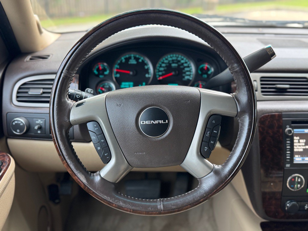 2014 GMC Yukon Image 43