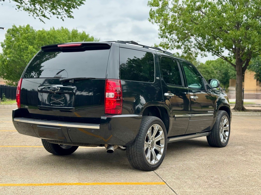 2009 Chevrolet Tahoe Image 3