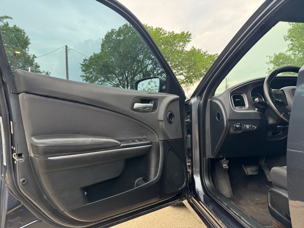 2018 Dodge Charger Image 5