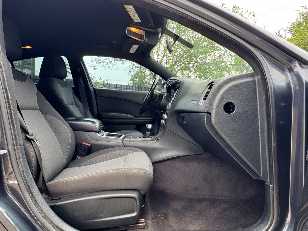 2018 Dodge Charger Image 26
