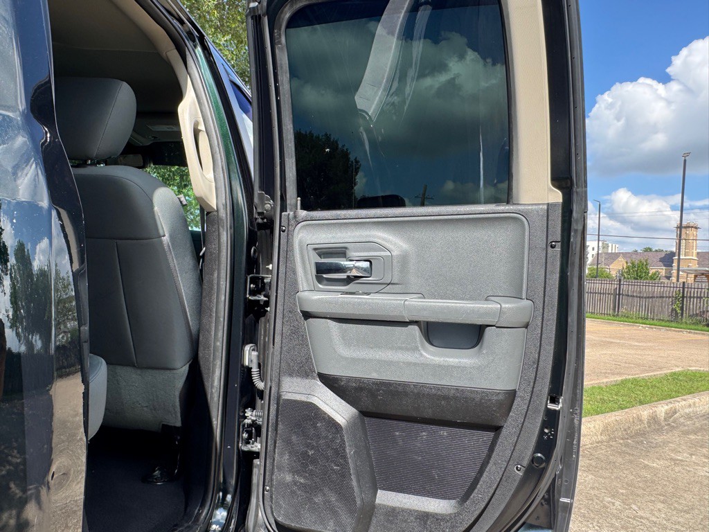 2016 RAM 1500 Image 23
