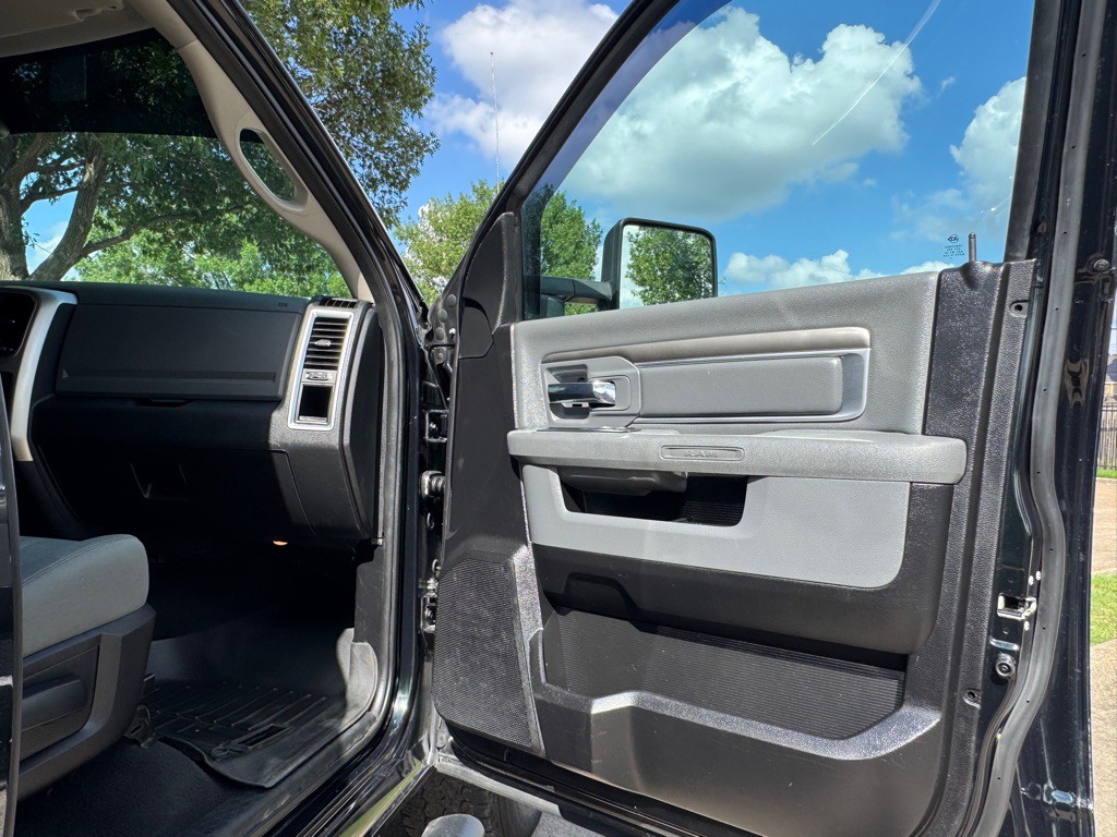 2016 RAM 1500 Image 25