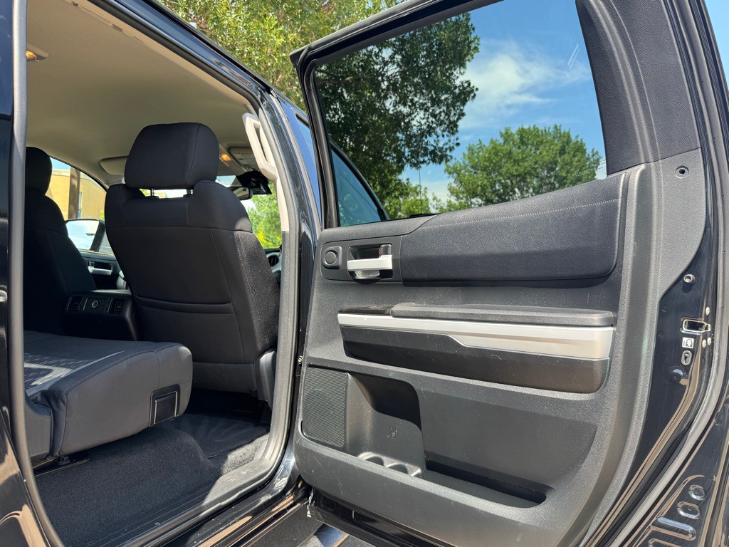 2018 Toyota Tundra Image 27