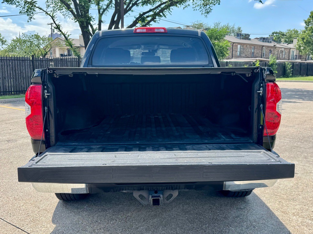 2018 Toyota Tundra Image 32
