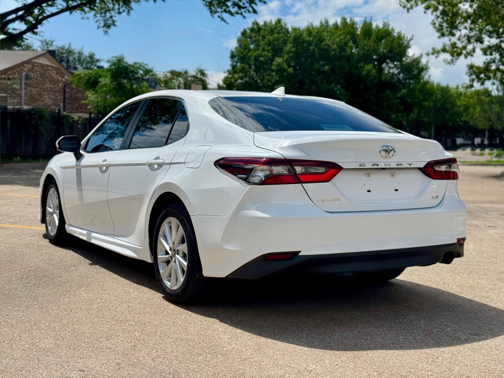 2021 Toyota Camry Image 4