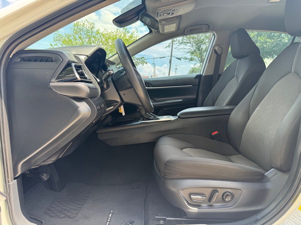 2021 Toyota Camry Image 7