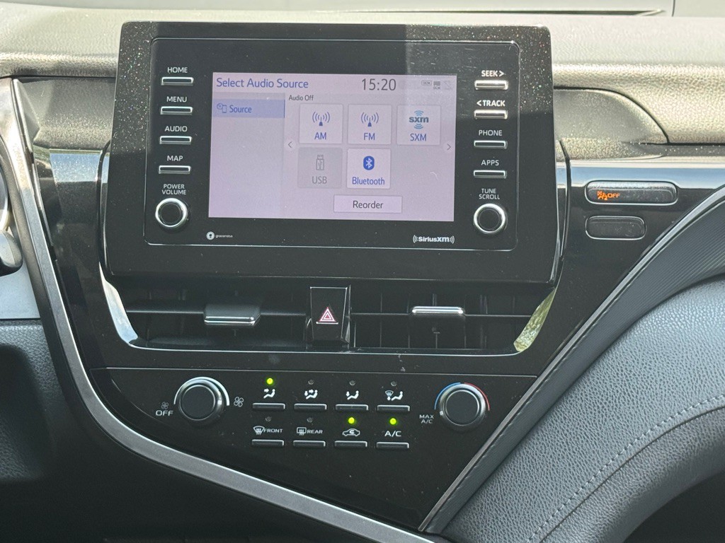 2021 Toyota Camry Image 19