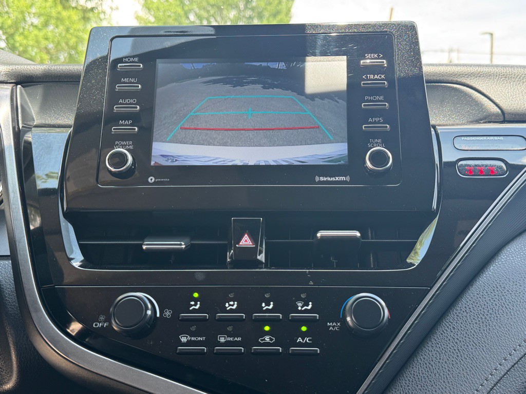 2021 Toyota Camry Image 20
