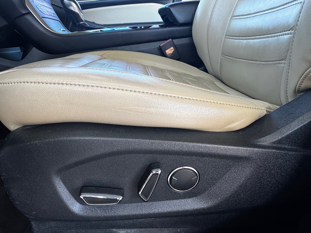 2016 Ford Edge Image 8