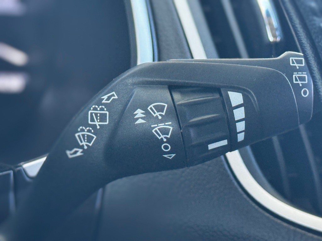 2016 Ford Edge Image 14