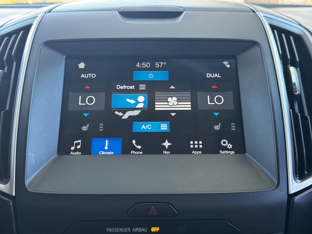 2016 Ford Edge Image 21