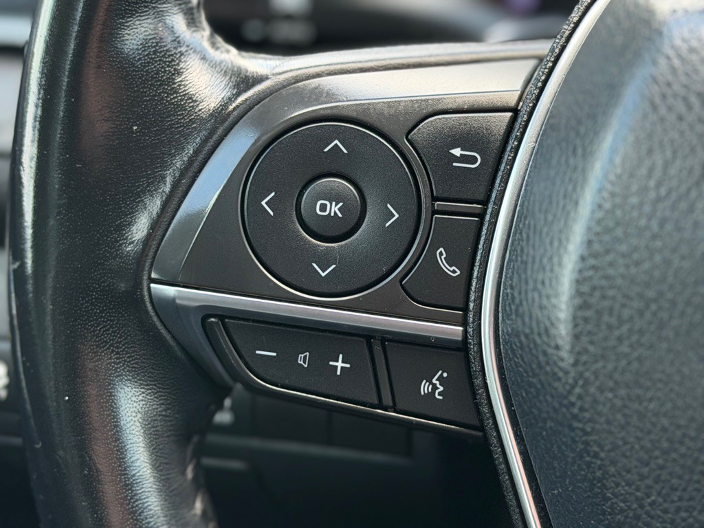 2019 Toyota Camry Image 10