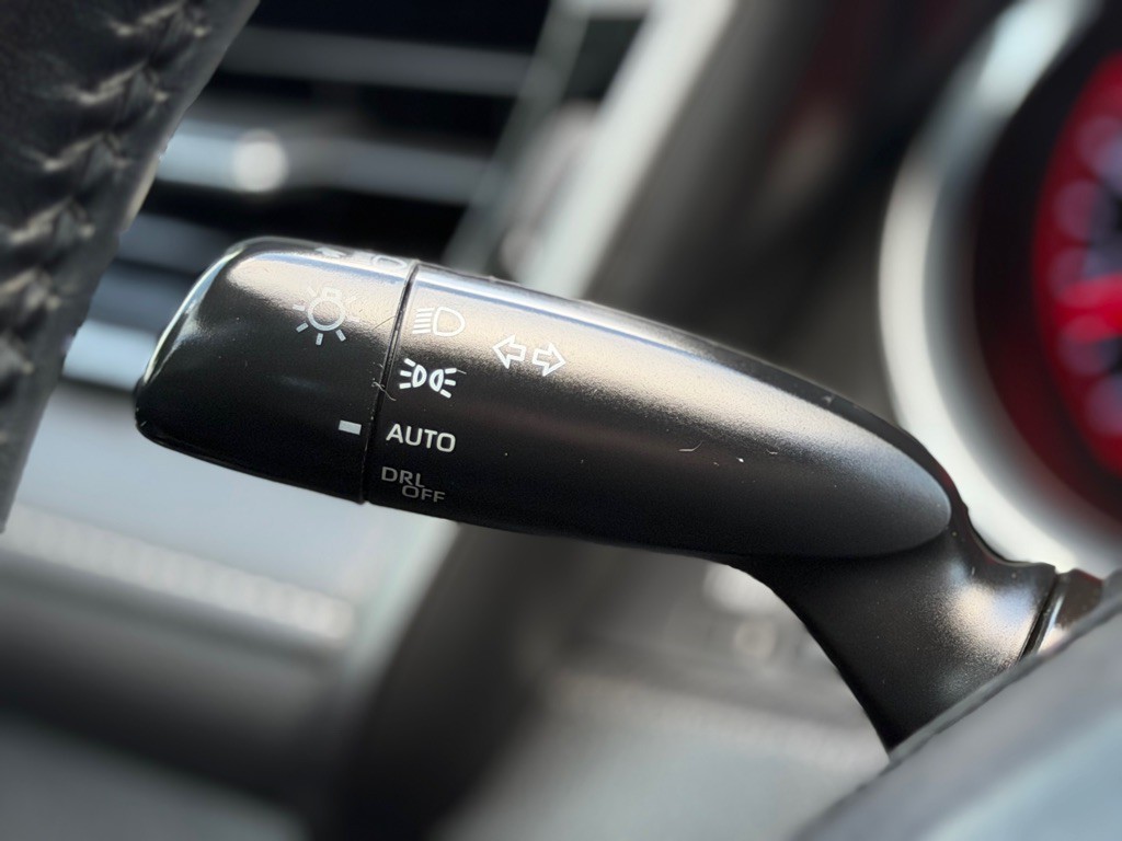 2019 Toyota Camry Image 12