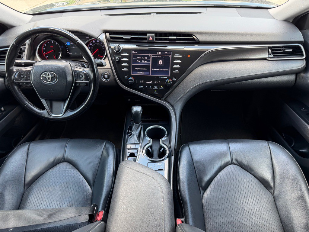 2019 Toyota Camry Image 16