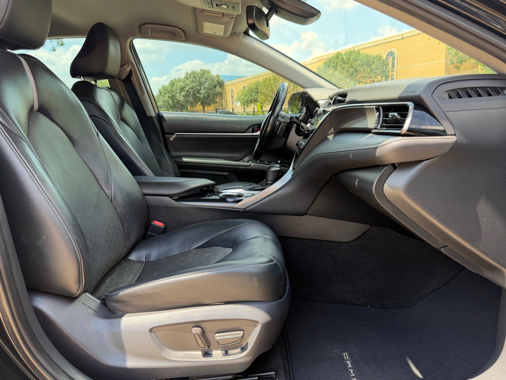 2019 Toyota Camry Image 29