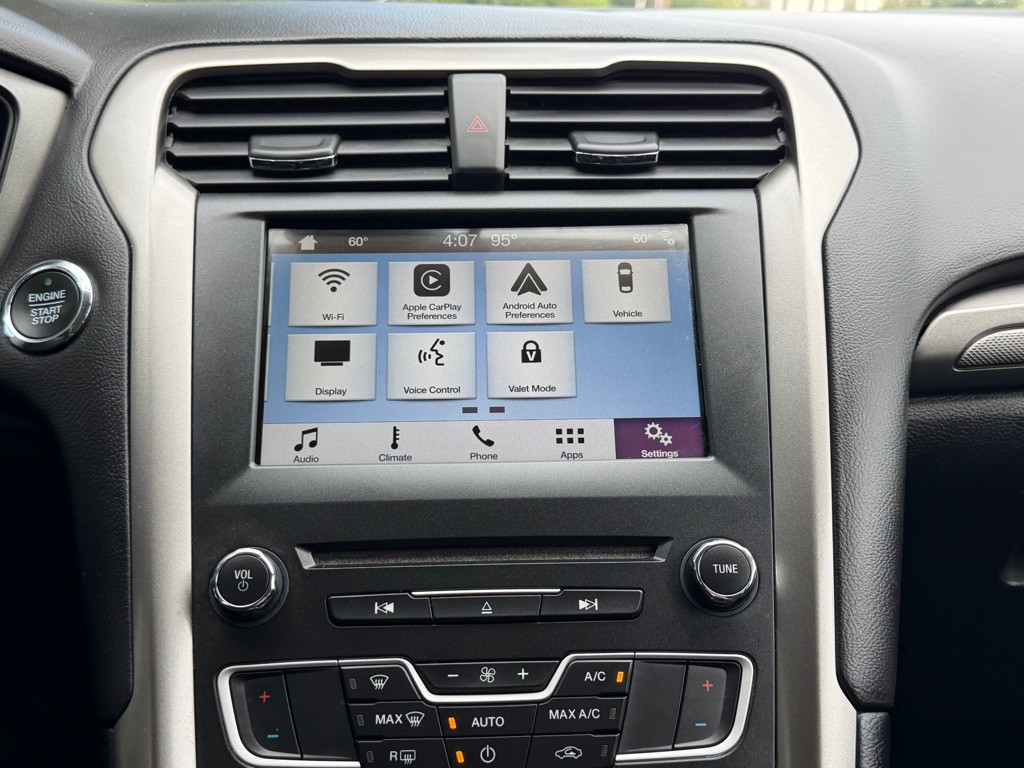 2018 Ford Fusion Image 24