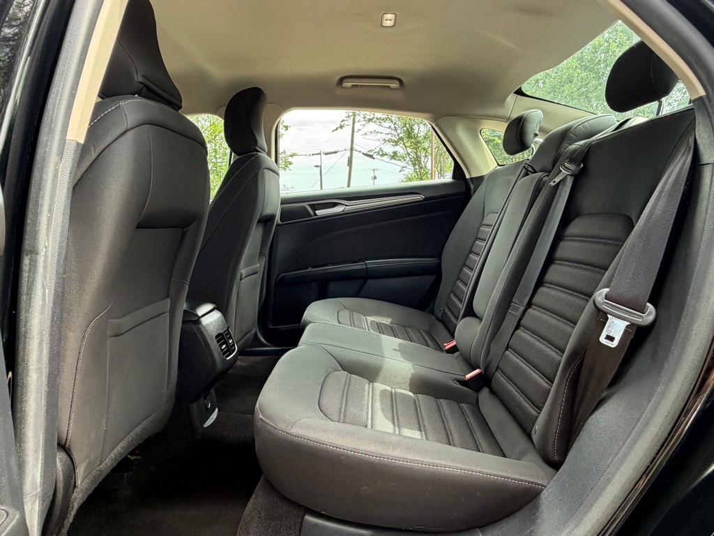 2018 Ford Fusion Image 28