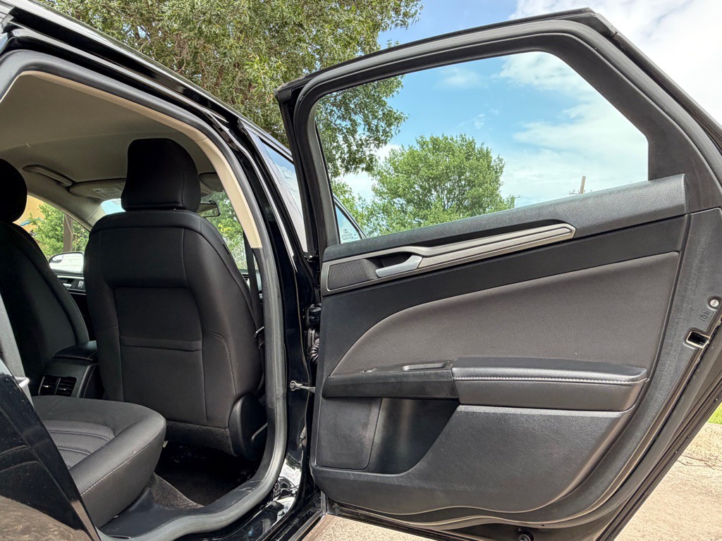2018 Ford Fusion Image 29